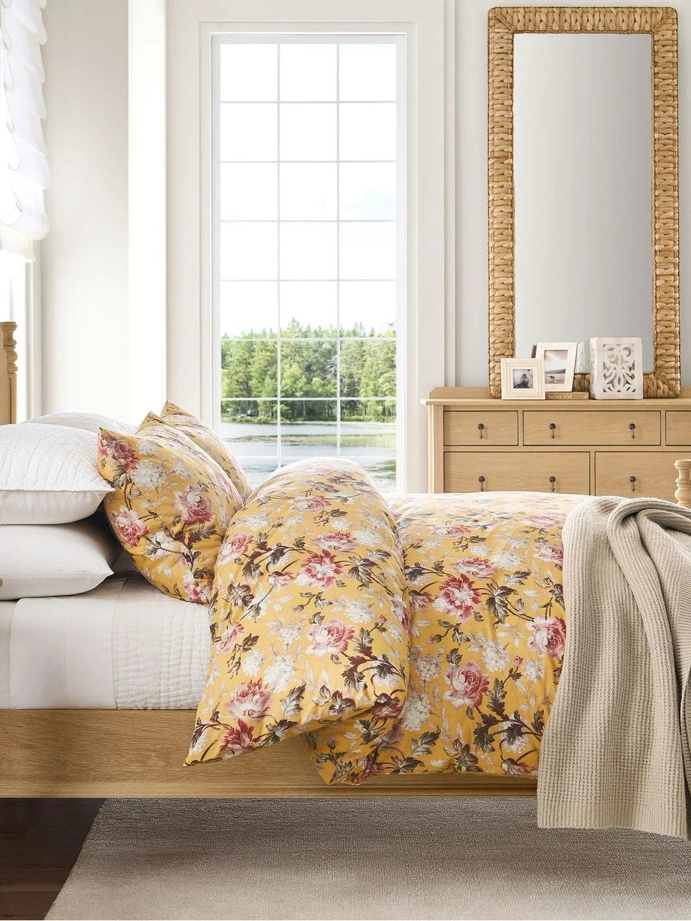 Pottery Barn Ansley Yellow Floral Duvet Cover Queen cozy cottage